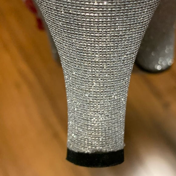 Caparros Rhinestone Buckle Peep Toe Silver 2.5”  Heel Party Bridal Shoes 10.5 B - Picture 10 of 14